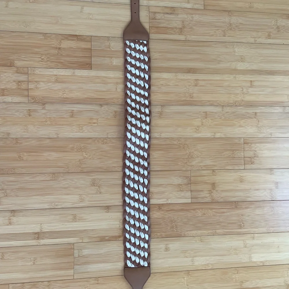 Hollister Extra Wide Woven Belt Size Medium